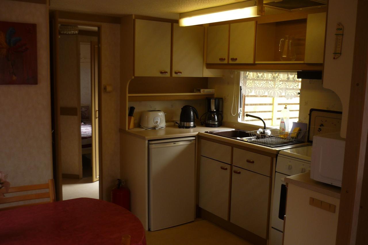 Mobile Home Le Clos De See Chérencé-le-Roussel Dış mekan fotoğraf